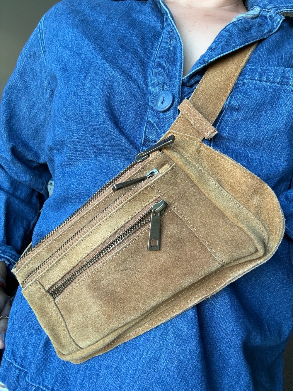 Free People Avalon 100% Leather Suede Sling Crossbody Or Belt Bag - Tan Brown - Picture 3 of 14